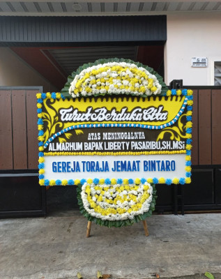 Papan Bunga Duka di Sadaniang